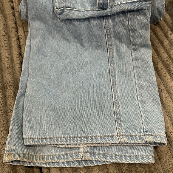 Forever 21 Wide Leg Double Pocket Cargo Jeans. Size 31 - Picture 5 of 9